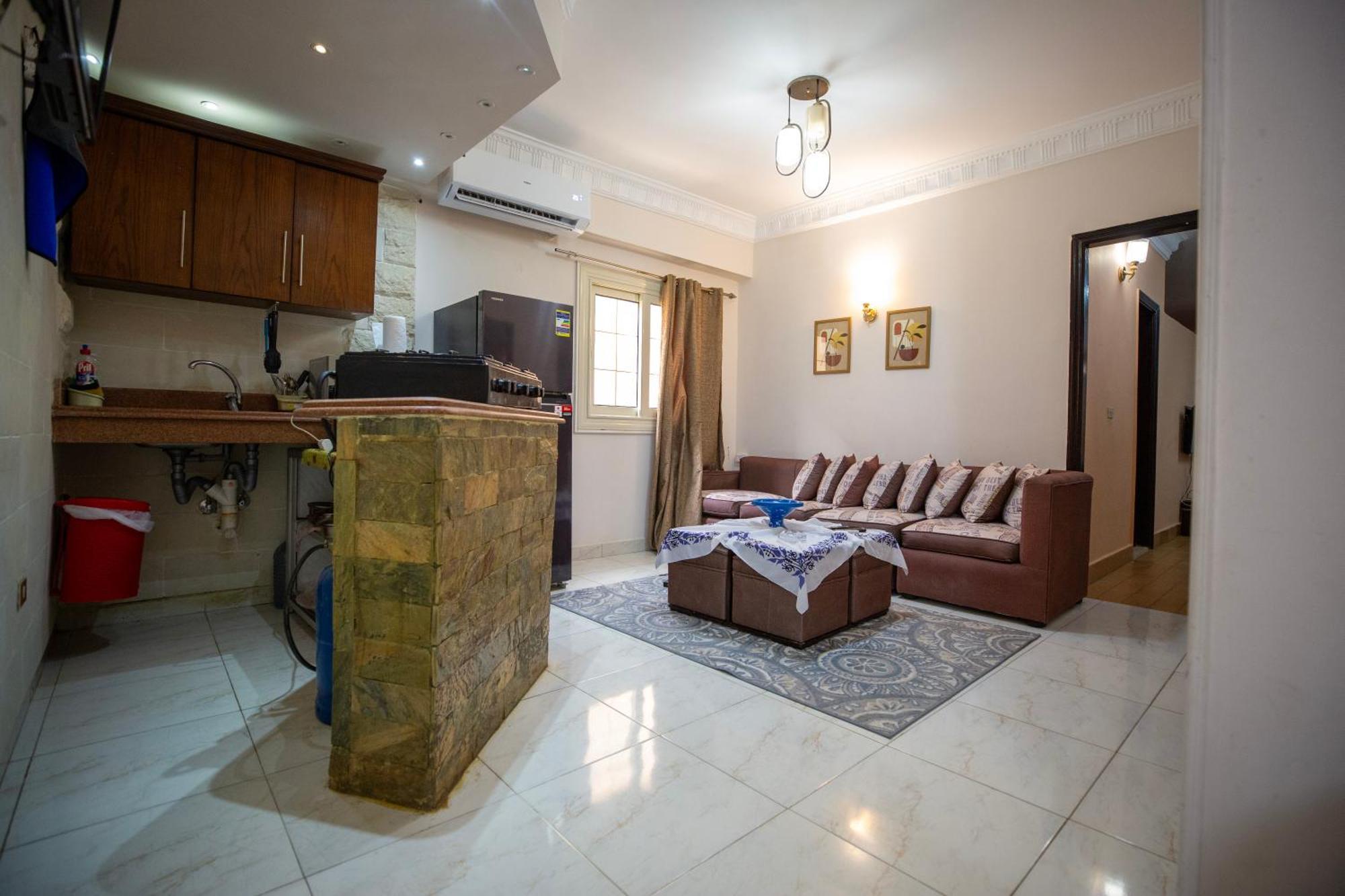 Quiet & Comfortable Apartment In New Cairo'S Heart Exterior photo